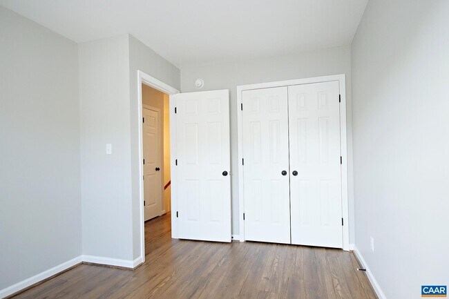 Building Photo - 4740 Bluejay Way