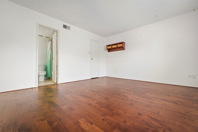 Building Photo - 14777 Wunderlich Dr