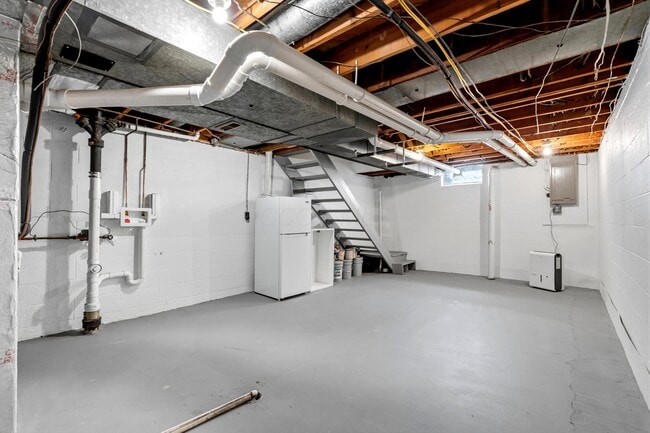 Building Photo - 2276 Johnston Rd