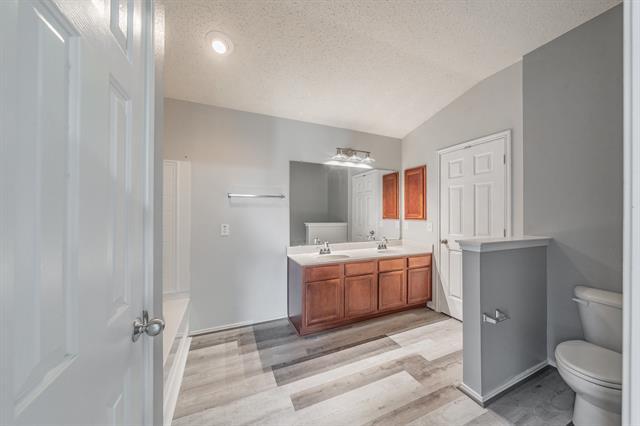 Building Photo - 5319 Duval Dr