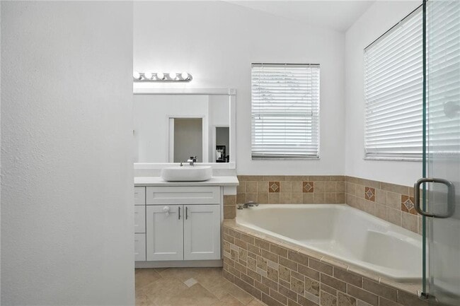 Building Photo - 13201 Luxbury Loop