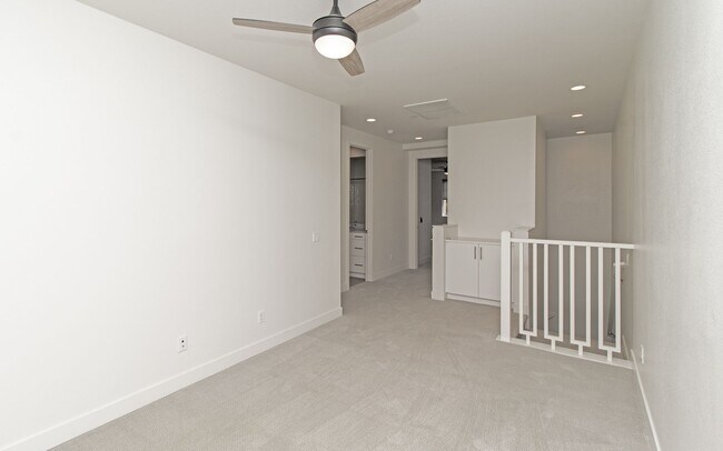 Building Photo - 3138 Asto Pl