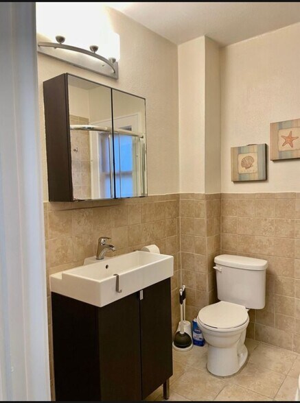 Building Photo - 1267 Watson Ave