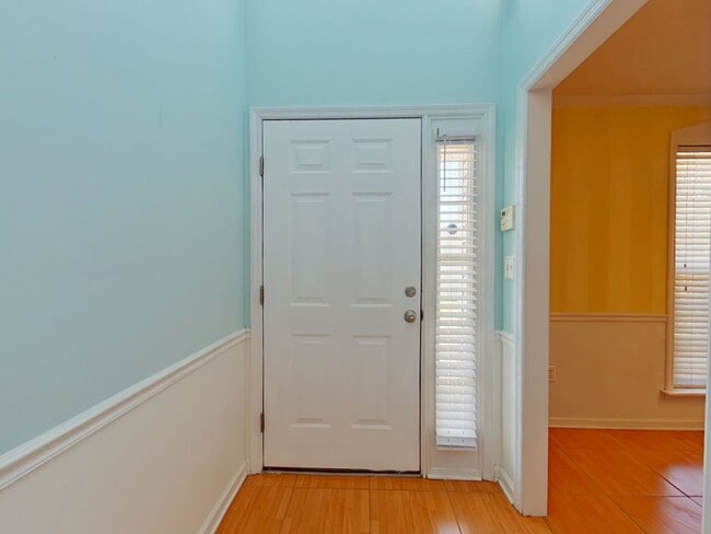 Building Photo - Two Bedroom Townhome in the Heart of Grovetown!