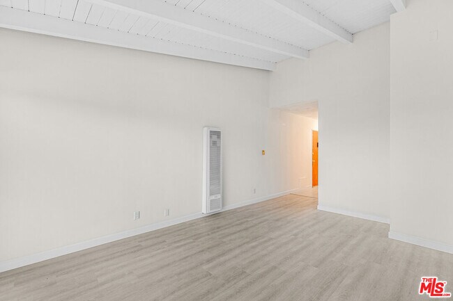 Building Photo - 2637 S Centinela Ave