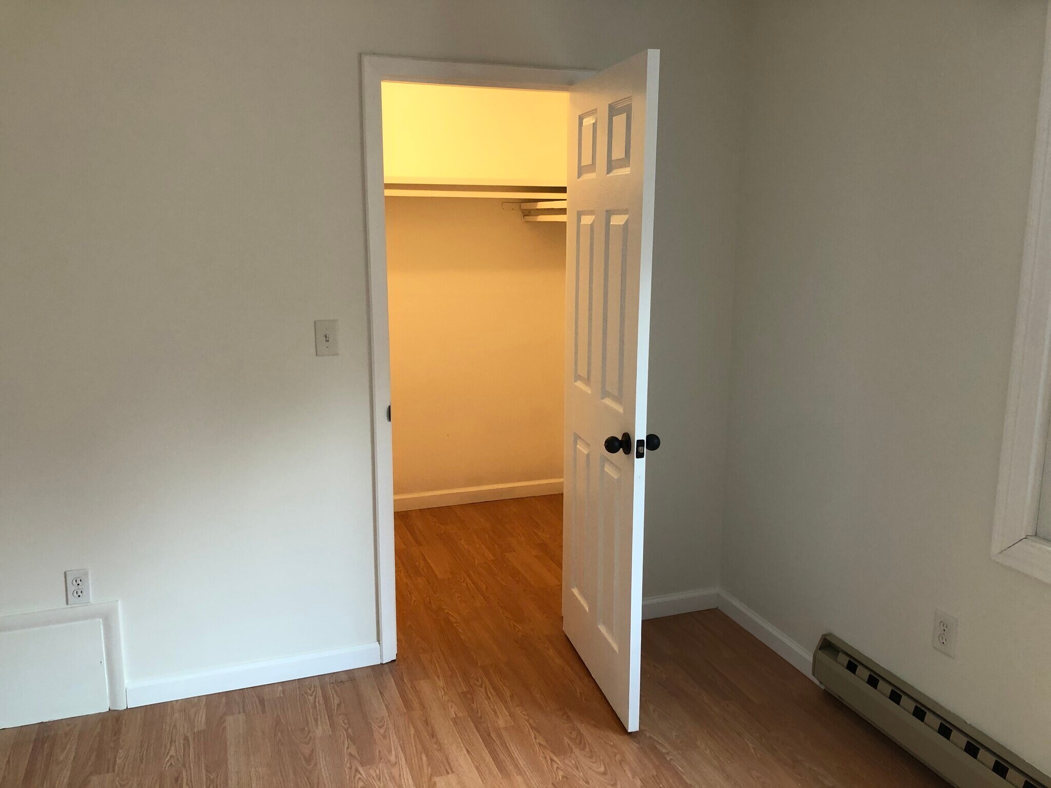 Building Photo - 85 Old Town Rd