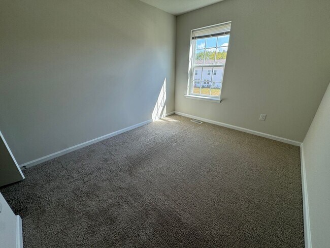 Building Photo - PARKLAND SCHOOLS- NEW CONSTRUCTION 3 BDRM ...