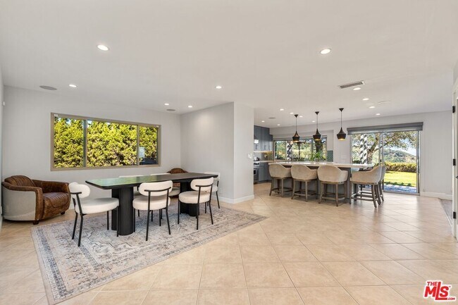 Building Photo - 2526 Cordelia Rd