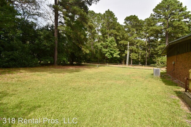 Building Photo - 3 br, 2 bath House - 400 W. Tennessee Ave.