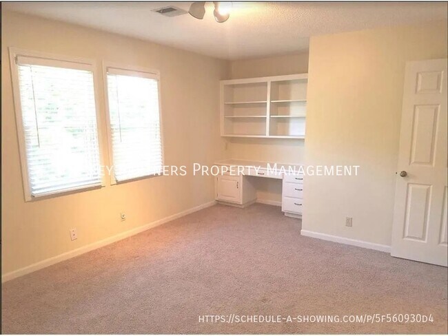 Building Photo - 14281 S Arapaho Dr