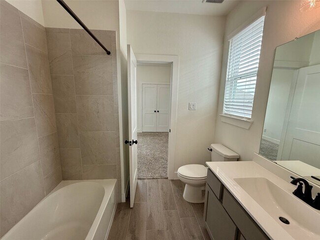 Building Photo - 12946 Rio Mariano Ln