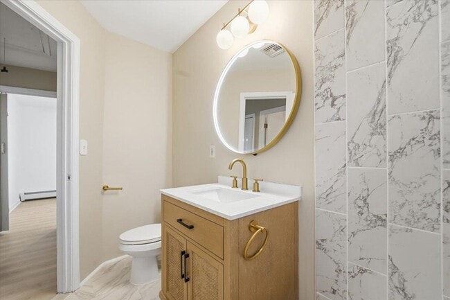 Building Photo - 52 Markham Rd