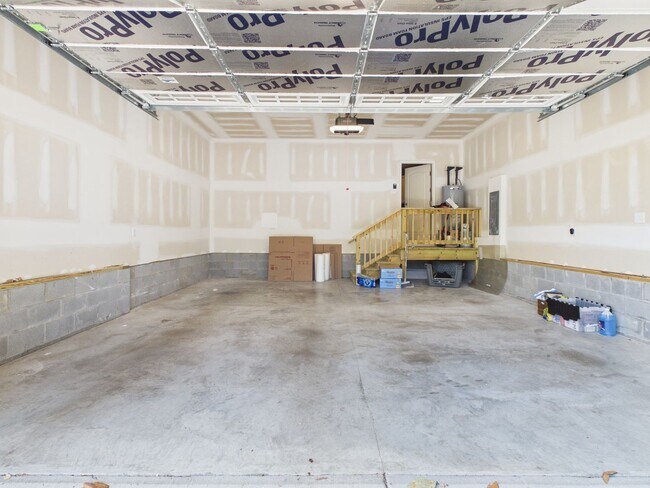 Building Photo - 1700 Dinwiddie Ave