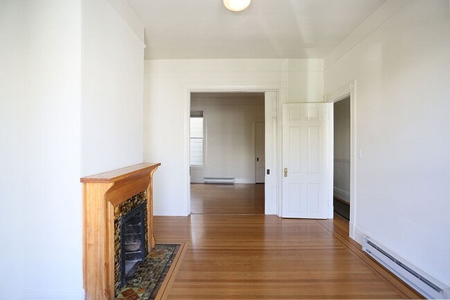 Building Photo - OPEN HOUSE: Sunday (7/20) 2:30pm-3:00pm To...