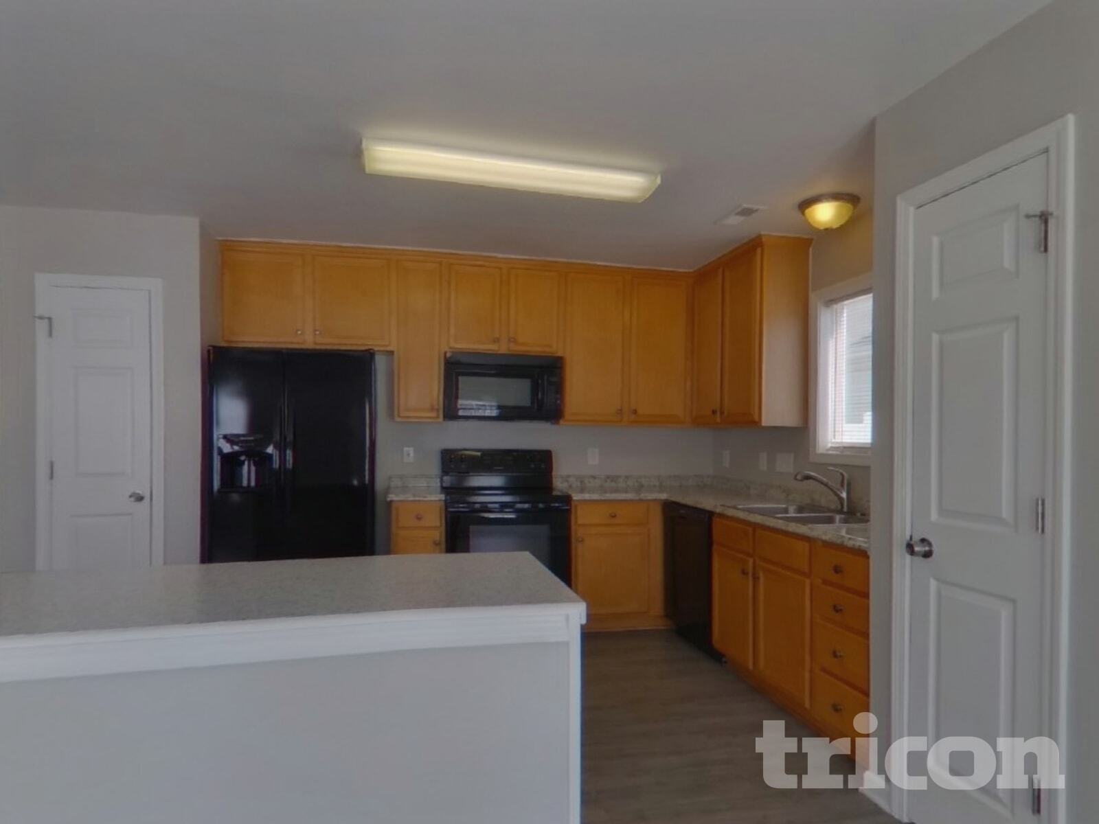 Building Photo - 5806 Shining Oak Ln