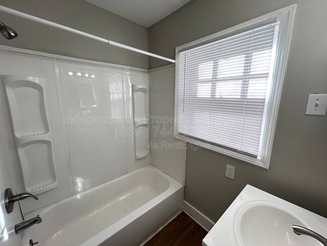 Building Photo - 234 Santa Clara Ave