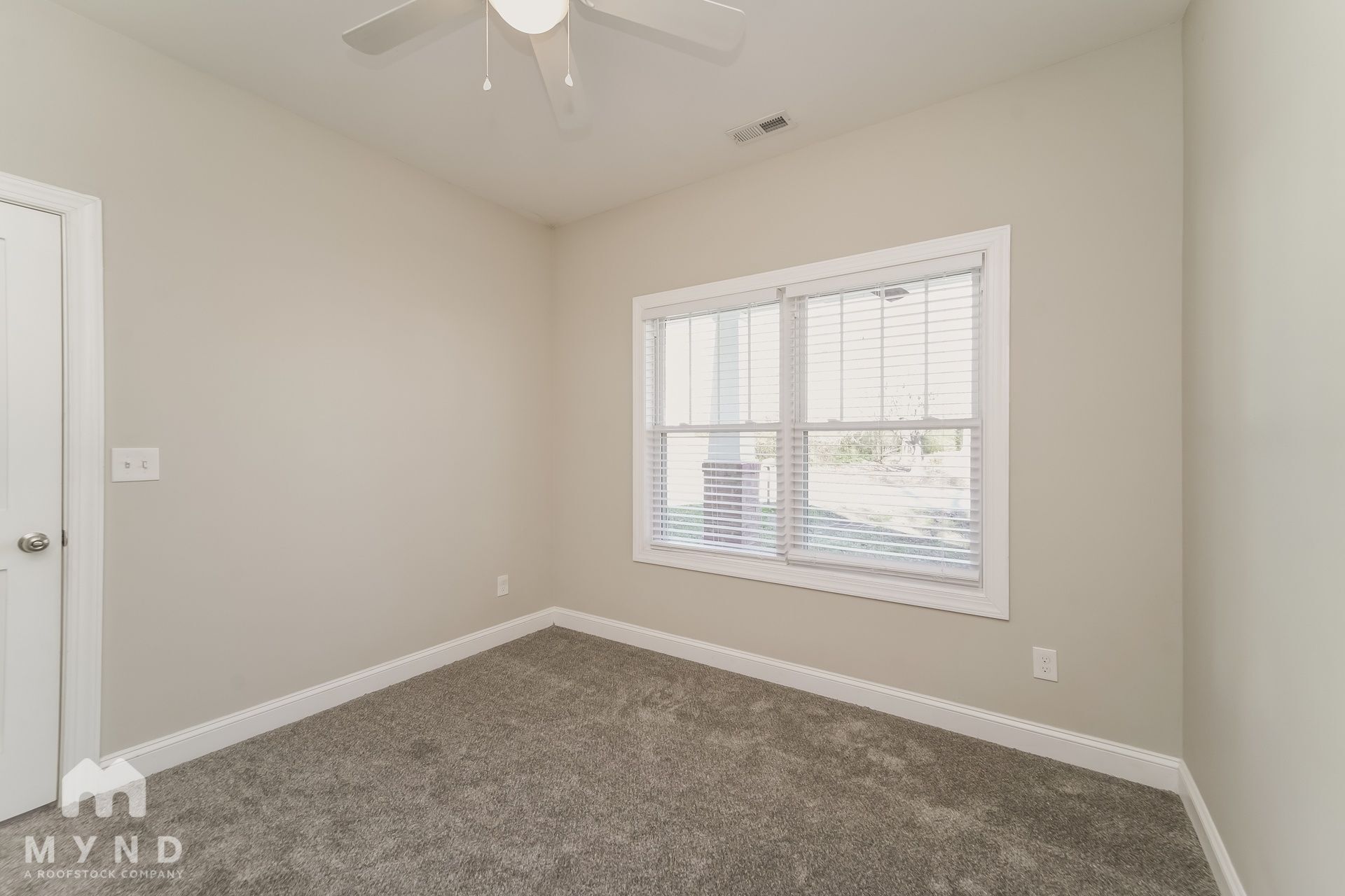 Building Photo - 2112 Middale St