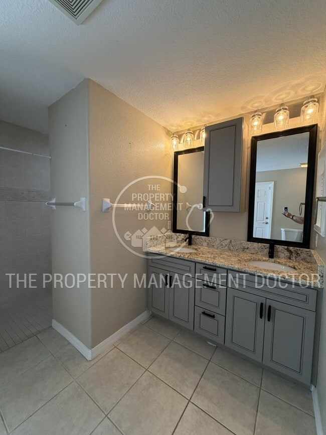 Building Photo - Your Private Resort Awaits - Pool Home with 3-Car Garage in North Port!