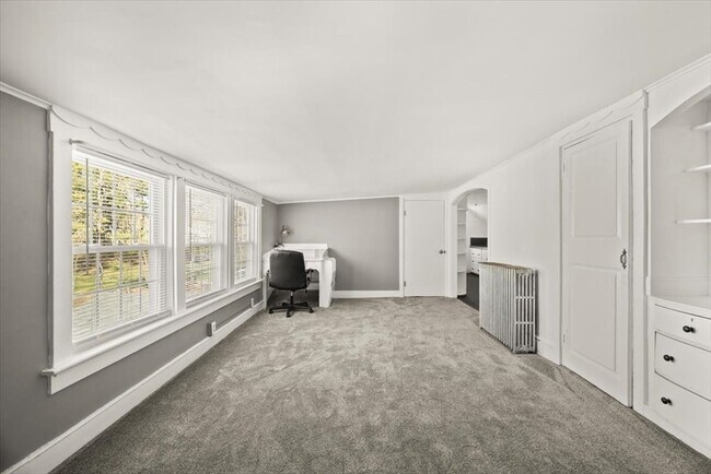 Building Photo - 1 Elm St