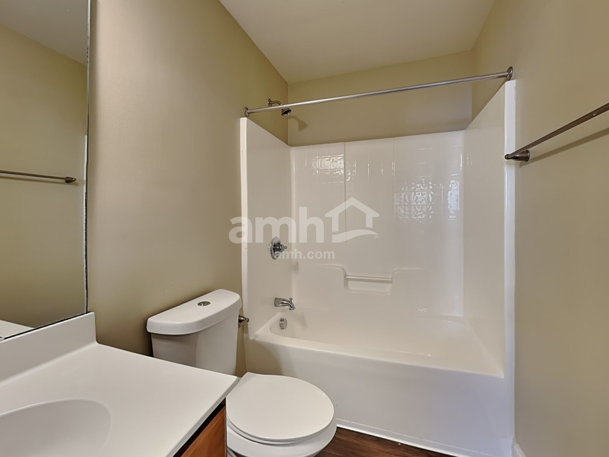 Building Photo - 147 Scottish Ave