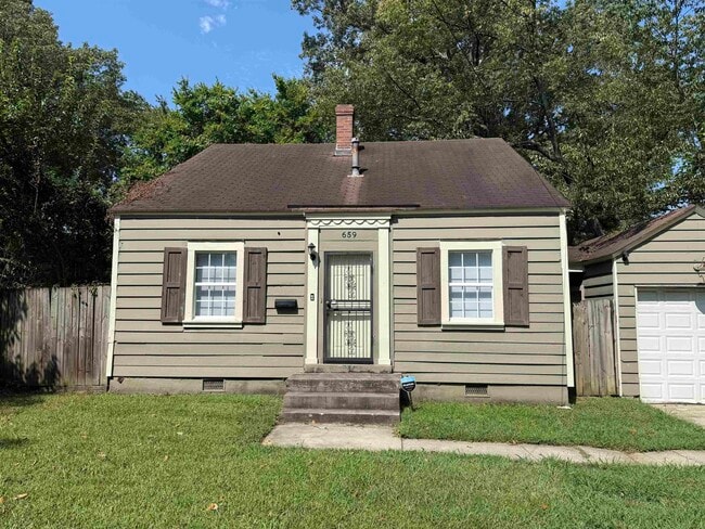 Primary Photo - 659 S Greer St