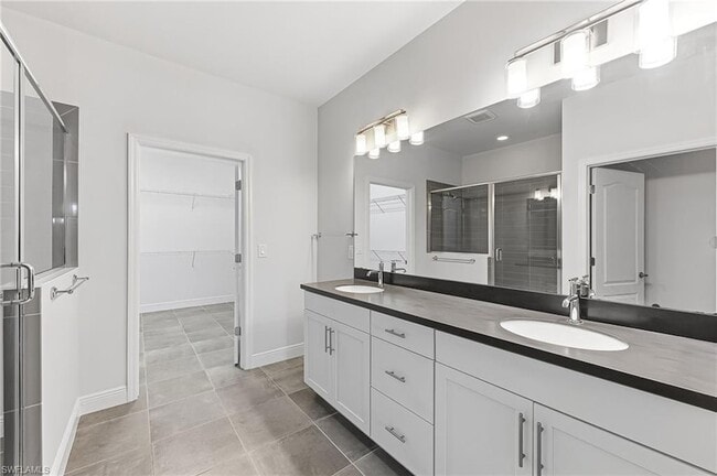 Building Photo - 6969 Avalon Cir