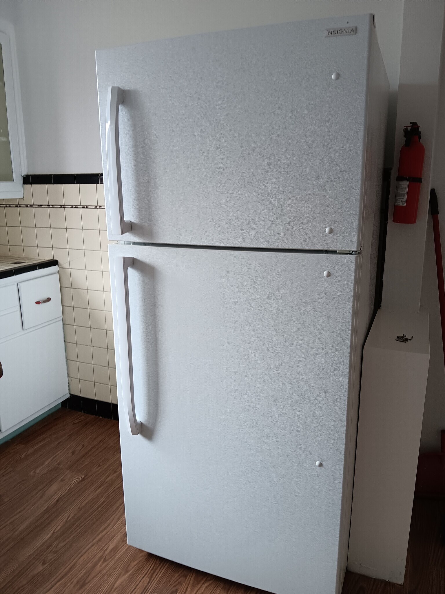 Refrigerator, relatively newer - 4525 Roth Ave