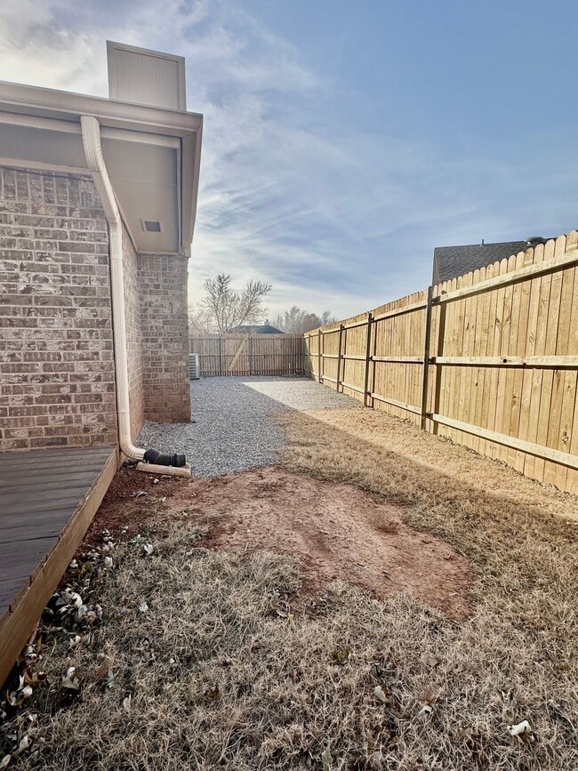 Building Photo - 1108 Countrywood Ln