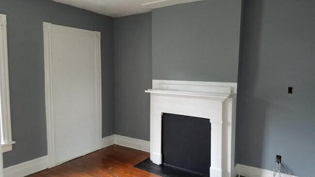 Building Photo - 3201 2nd Ave