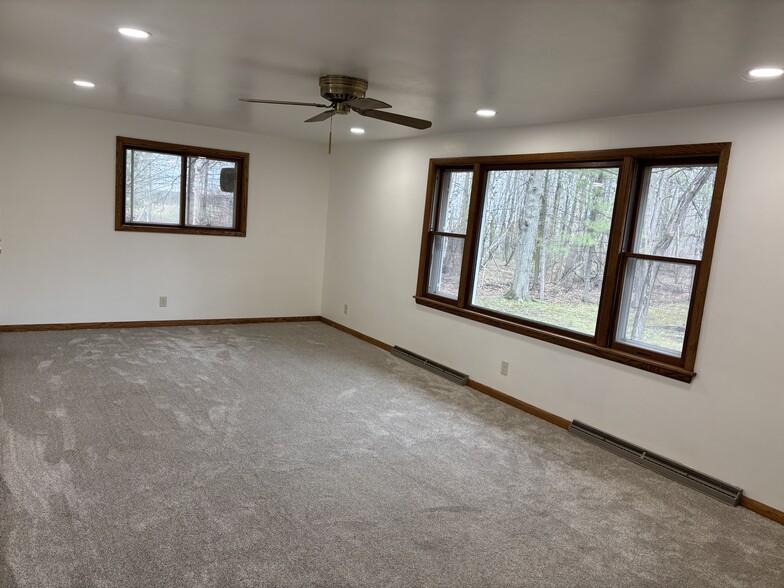 Building Photo - 5288 County Line Rd