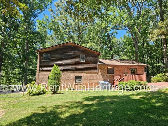 Building Photo - WOW! GORGEOUS HOME / PARTIAL FINISHED BASEMENT / RESORT STYLE POOL/ ALEXANDER HIGH SCHOOL