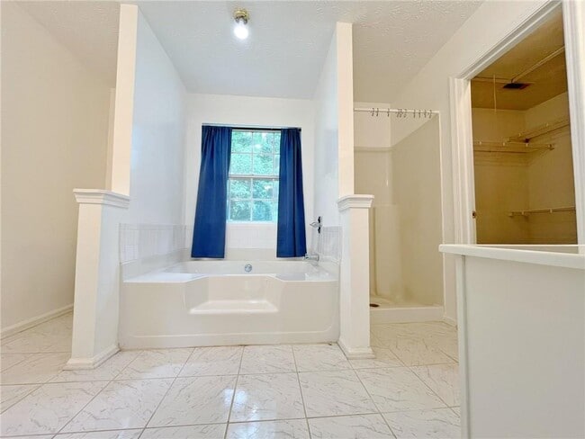Building Photo - 290 Arden Ridge Ct