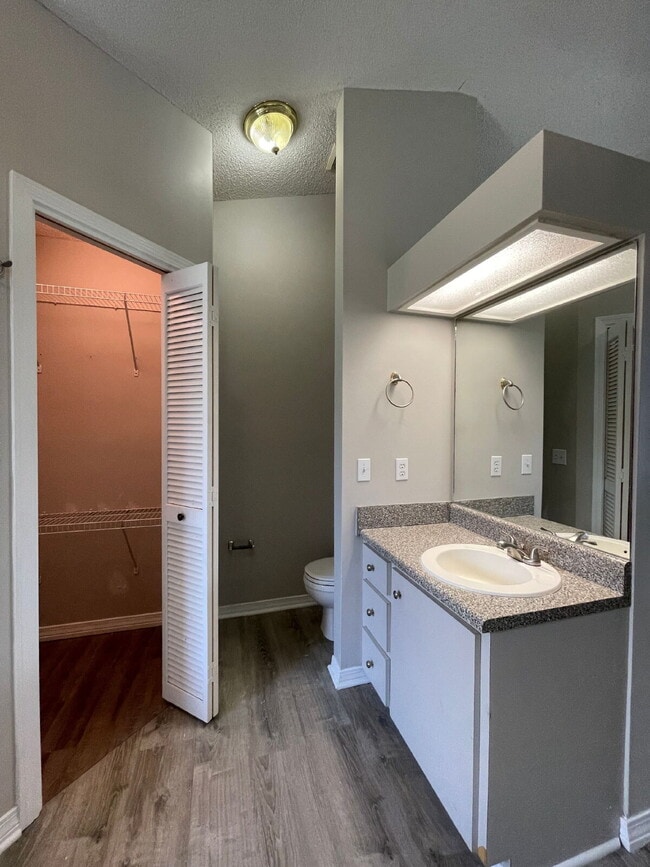 Building Photo - "Charming 3-Bed Oasis with 2 Baths in Prime Panama City Beach Location – 1,423 Sq. Ft. of Serene ...