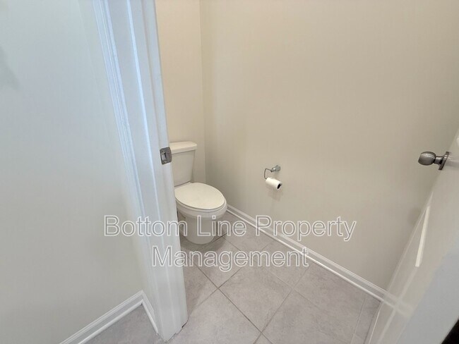 Building Photo - 14929 Baldridge Dr