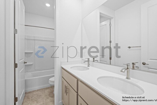 Building Photo - 1747 Tornillo Ave