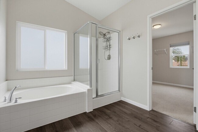 Building Photo - 3239 Canyon View Dr
