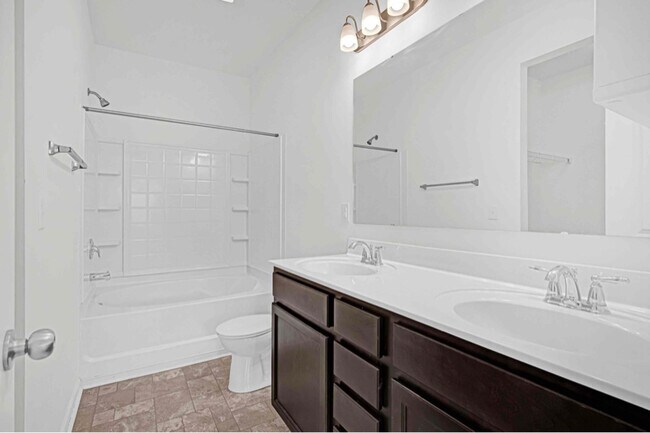 Building Photo - 112 Davenport Dr