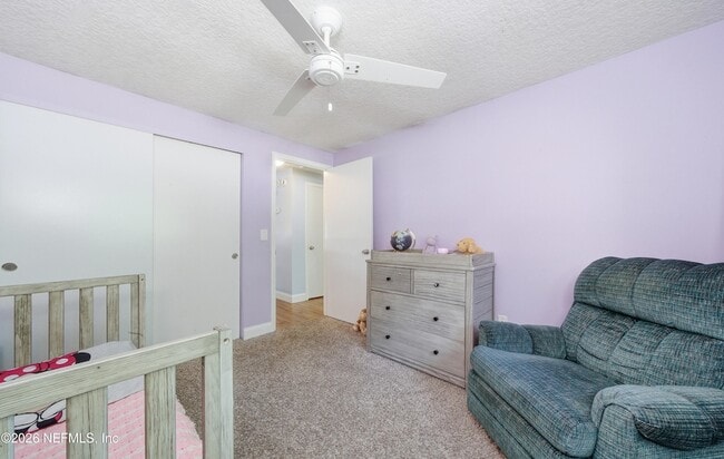 Building Photo - 972 Dostie Cir