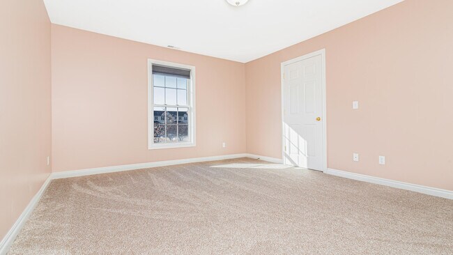 Building Photo - 45605 Graystone Ln