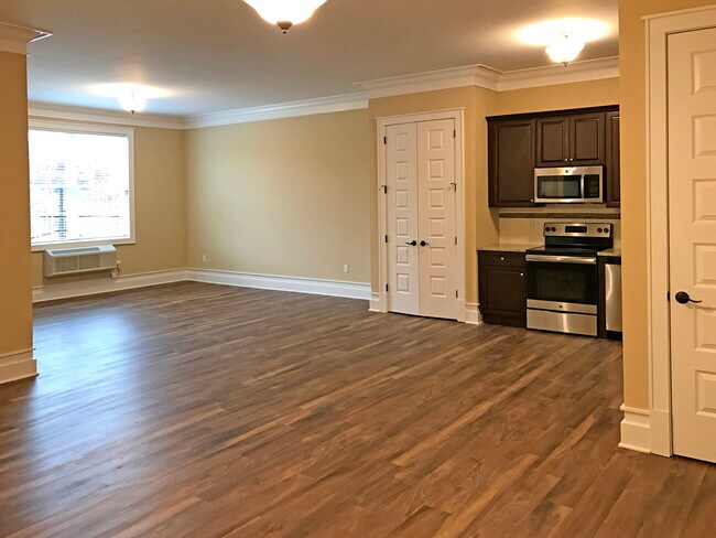 Building Photo - 19A Boulder Hills Boulevard