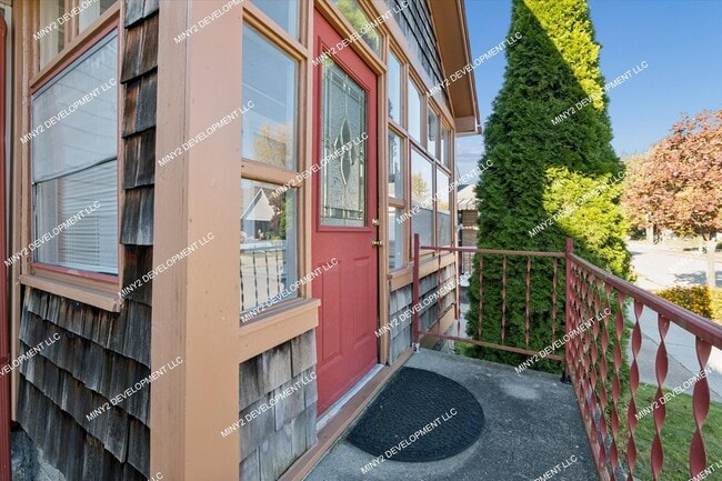 Building Photo - 22618 Maxine St