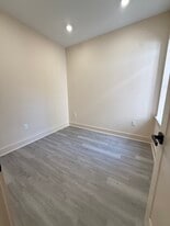 Building Photo - 5803 Spruce St
