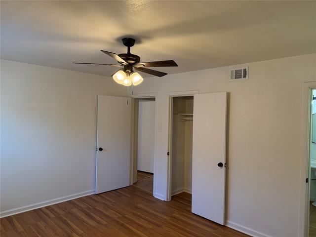 Building Photo - 2800 W Fuller Ave