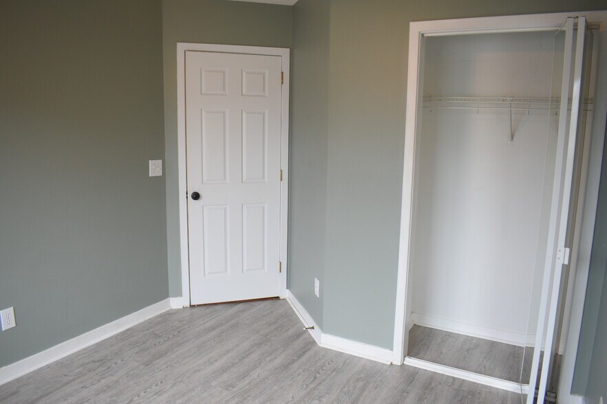 Building Photo - 7105 Centallion Ct