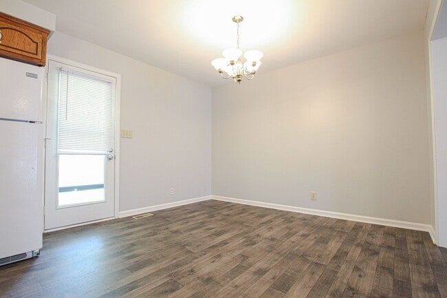 Building Photo - Pet Friendly Three Bedroom with Unfinished Basement!
