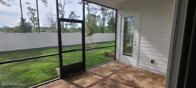 Building Photo - 206 Calliel Wy