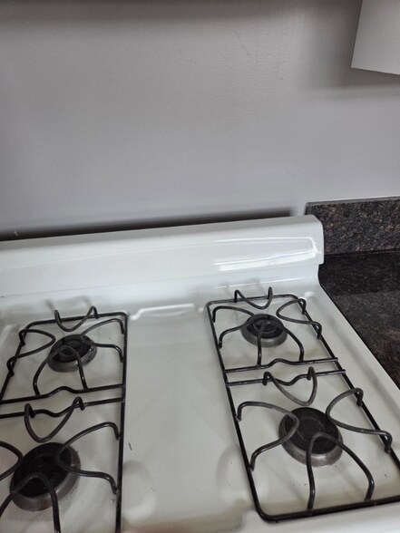 Building Photo - 4010-4014 Rockwood St