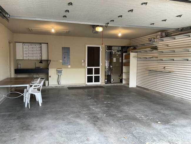Building Photo - 4420 Manistee Dr