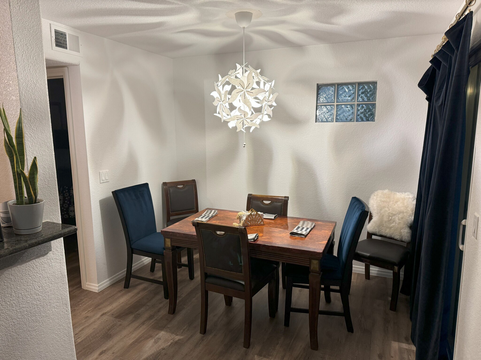 Building Photo - 3145 E Flamingo Rd