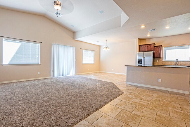 Building Photo - 7508 Wolf Creek Dr